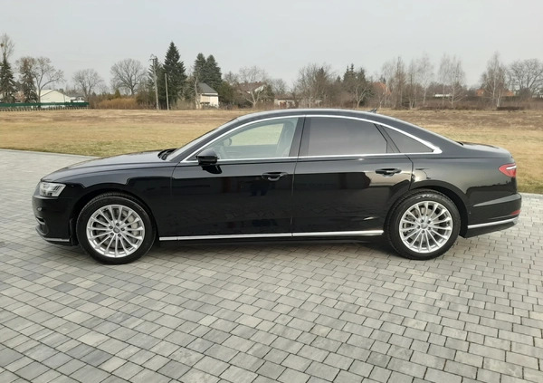 Audi A8 cena 450000 przebieg: 40000, rok produkcji 2020 z Błonie małe 22